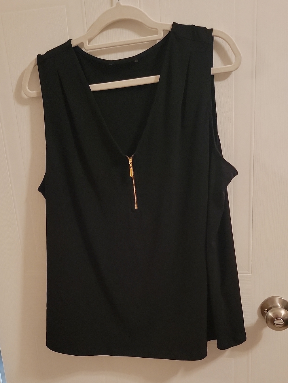 Macy's Black Sleeveless V-Neck Camisole with Gold Zip Pull